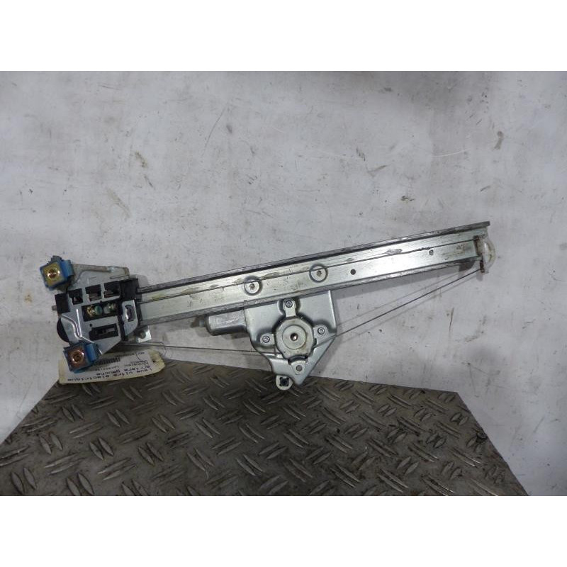 Leve vitre electrique arriere gauche MITSUBISHI GRANDIS Photo n°1