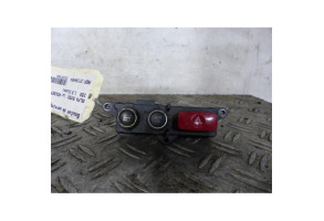 Bouton de warning ALFA ROMEO 159 Photo n°3