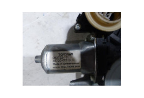 Leve vitre electrique avant gauche TOYOTA YARIS 2 Photo n°4