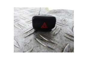 Bouton de warning AUDI A4 3 Photo n°1