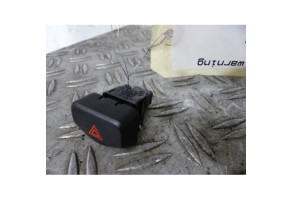 Bouton de warning AUDI A4 3 Photo n°2