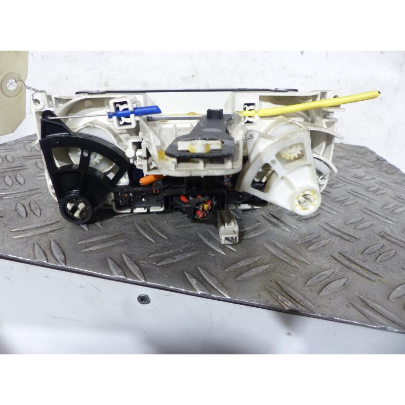 Commande chauffage AUDI A4 3 Photo n°1