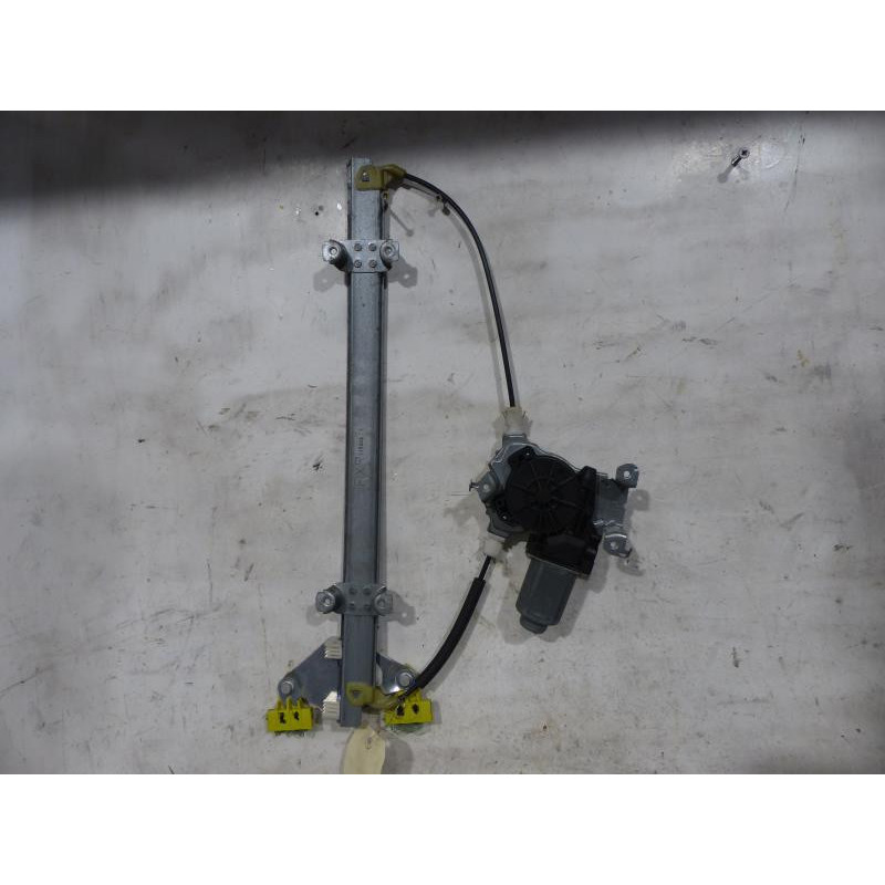 Leve vitre electrique avant droit AUDI A4 3 Photo n°1