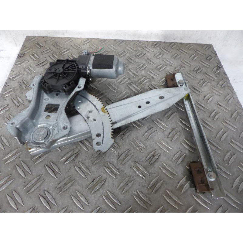 Leve vitre electrique arriere gauche AUDI A4 3 Photo n°1