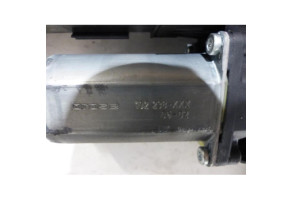 Leve vitre electrique arriere droit AUDI A4 2 Photo n°3