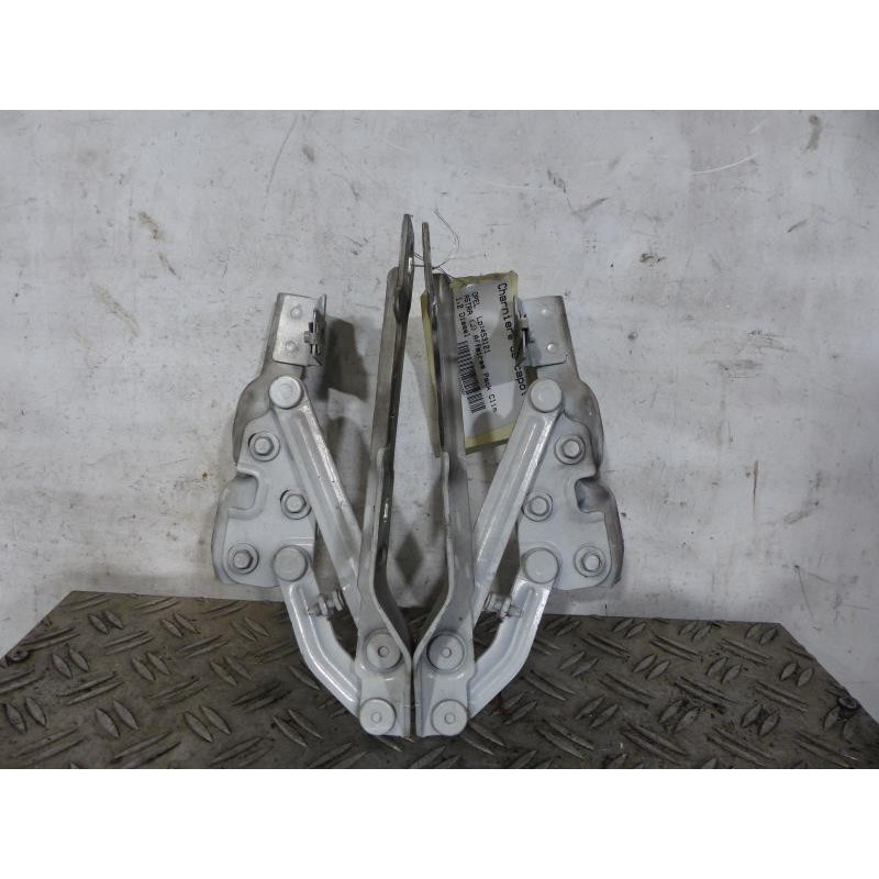 Charniere de capot OPEL ASTRA J Photo n°1