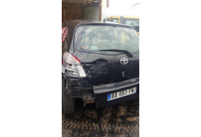 Compteur TOYOTA YARIS 2 Photo n°13