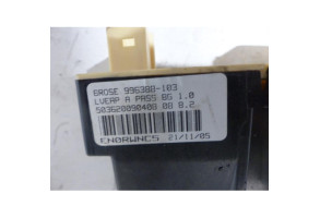 Leve vitre electrique avant droit PEUGEOT 307 Photo n°2
