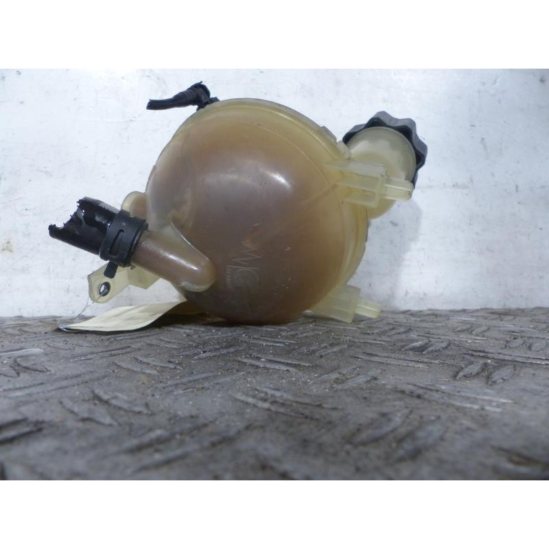Vase d'expansion PEUGEOT 307 Photo n°1