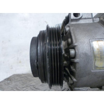 Compresseur clim AUDI A4 1 Photo n°2