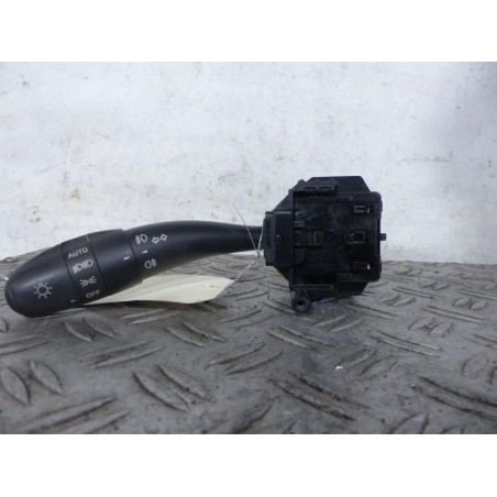 Commodo phare KIA CEE-D 1