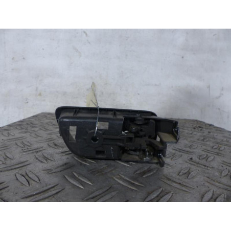 Poignee interieur avant gauche TOYOTA COROLLA VERSO 2