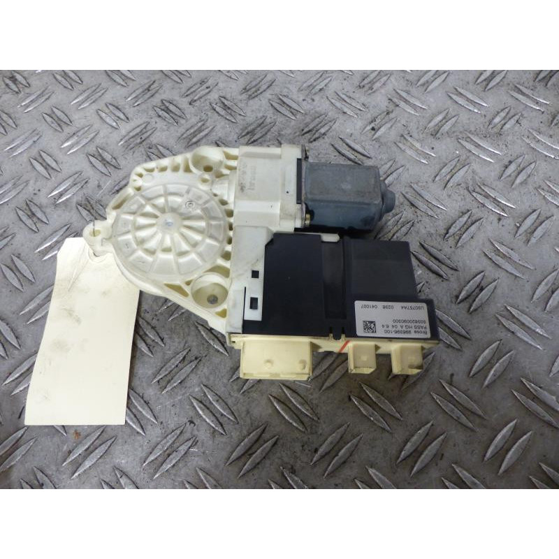 Moteur leve vitre avant droit CITROEN C4 1 Photo n°1