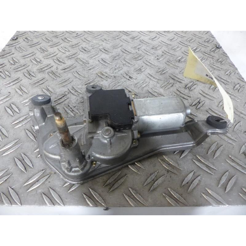 Moteur essuie glace arriere TOYOTA COROLLA VERSO 2 Photo n°1