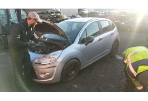 Feu arriere secondaire gauche (feux) CITROEN C3 2 Photo n°8