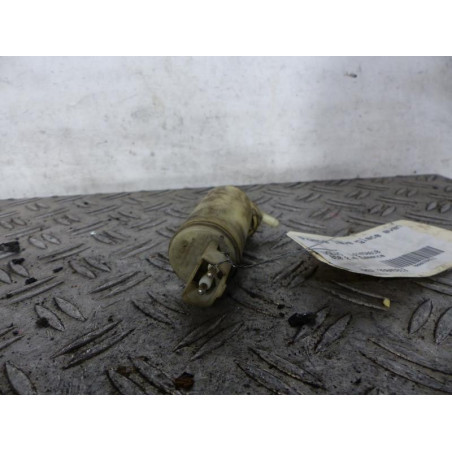 Pompe lave glace avant VOLVO 850