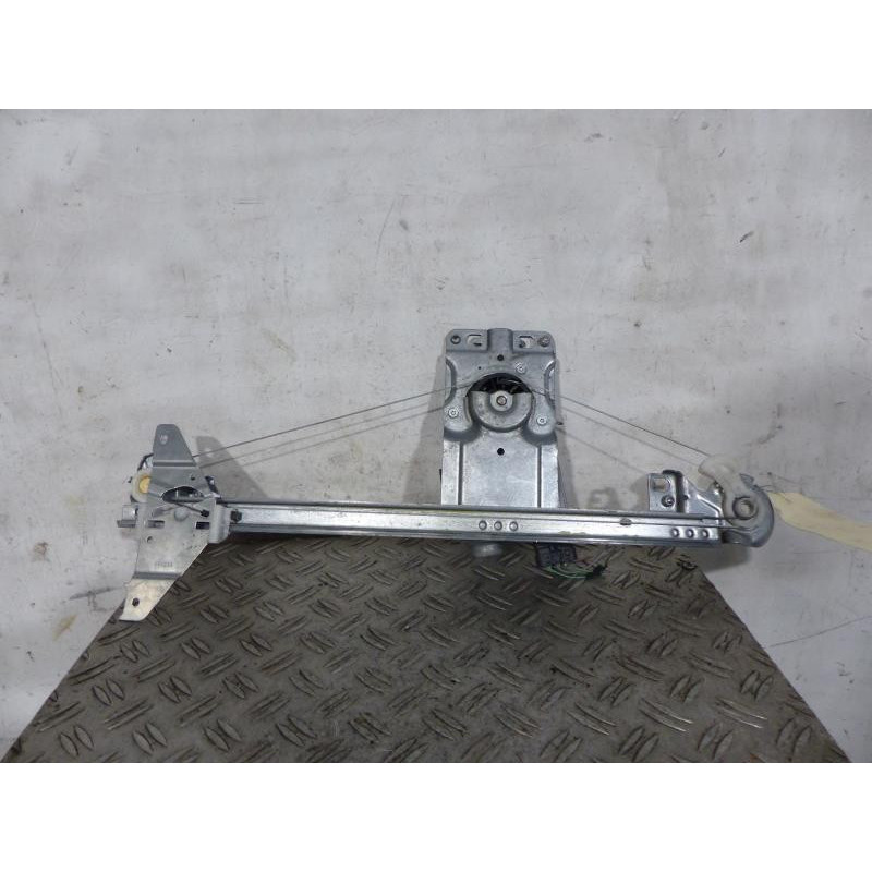 Leve vitre electrique arriere gauche PEUGEOT 307 Photo n°1