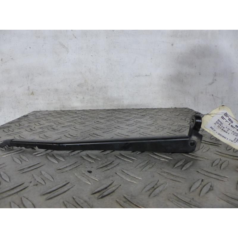 Bras essuie glace arriere BMW SERIE 1 E87 Photo n°1