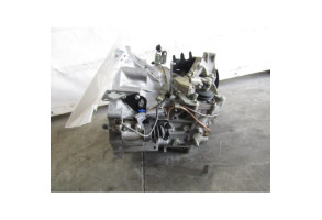 Boite de vitesses MAZDA 5 1 Photo n°4