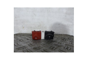 Bouton de warning RENAULT MEGANE 2 Photo n°1