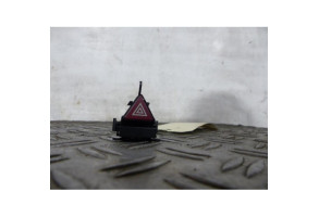 Bouton de warning MERCEDES CLASSE B 245 Photo n°1