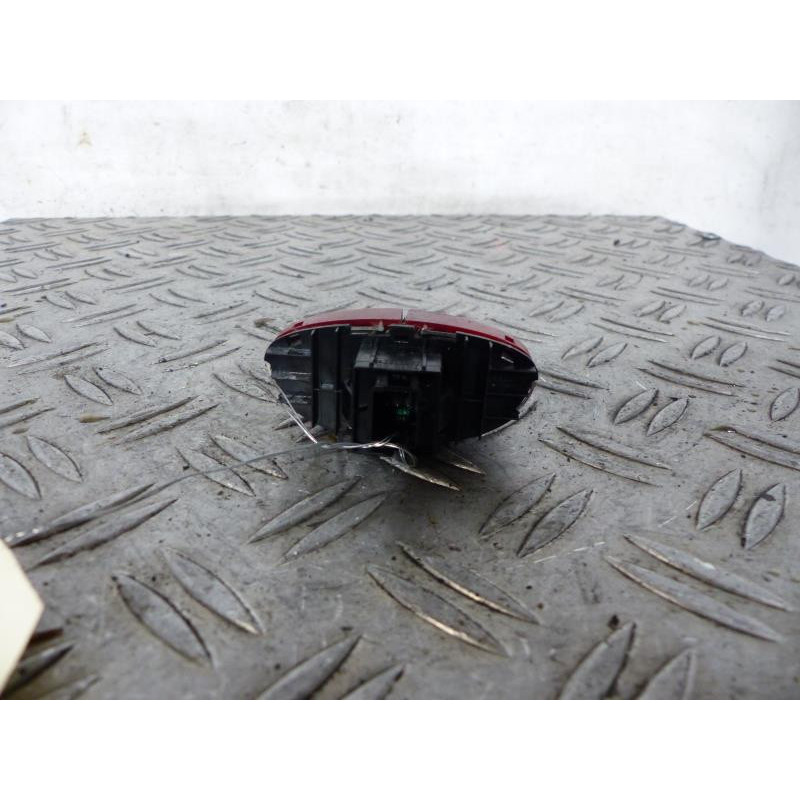 Bouton de warning CITROEN XSARA PICASSO Photo n°1
