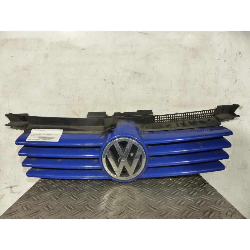 Calandre VOLKSWAGEN BORA Photo n°1