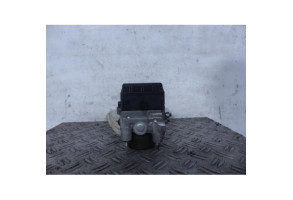 Bloc ABS (freins anti-blocage) TOYOTA RAV4 2 Photo n°2