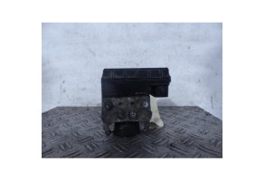 Bloc ABS (freins anti-blocage) TOYOTA RAV4 2 Photo n°3