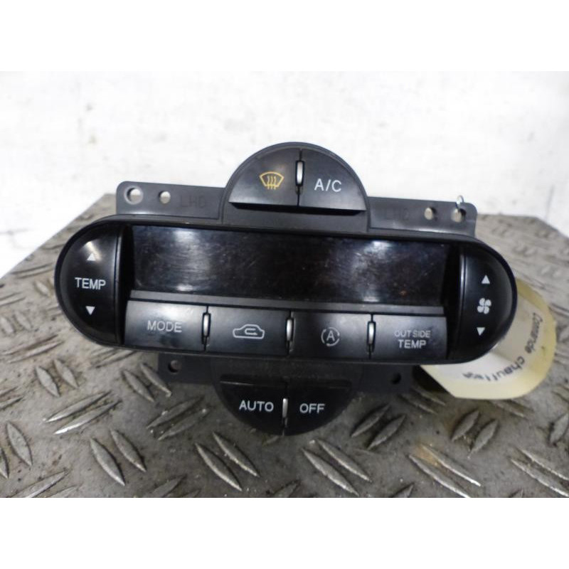 Commande chauffage KIA CARENS 2 Photo n°1