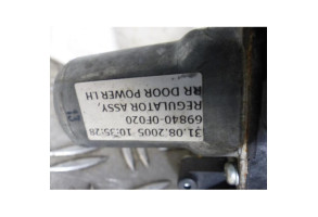 Leve vitre electrique arriere gauche TOYOTA COROLLA VERSO 2 Photo n°2
