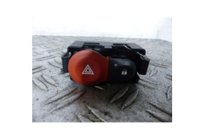 Bouton de warning RENAULT CLIO 3 Photo n°1