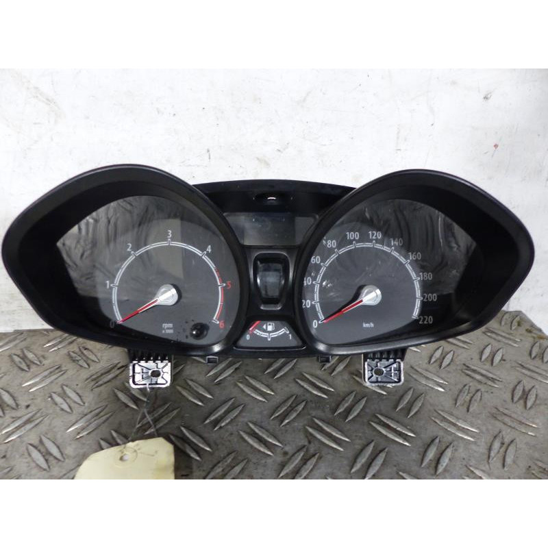 Compteur FORD FIESTA 6 Photo n°1