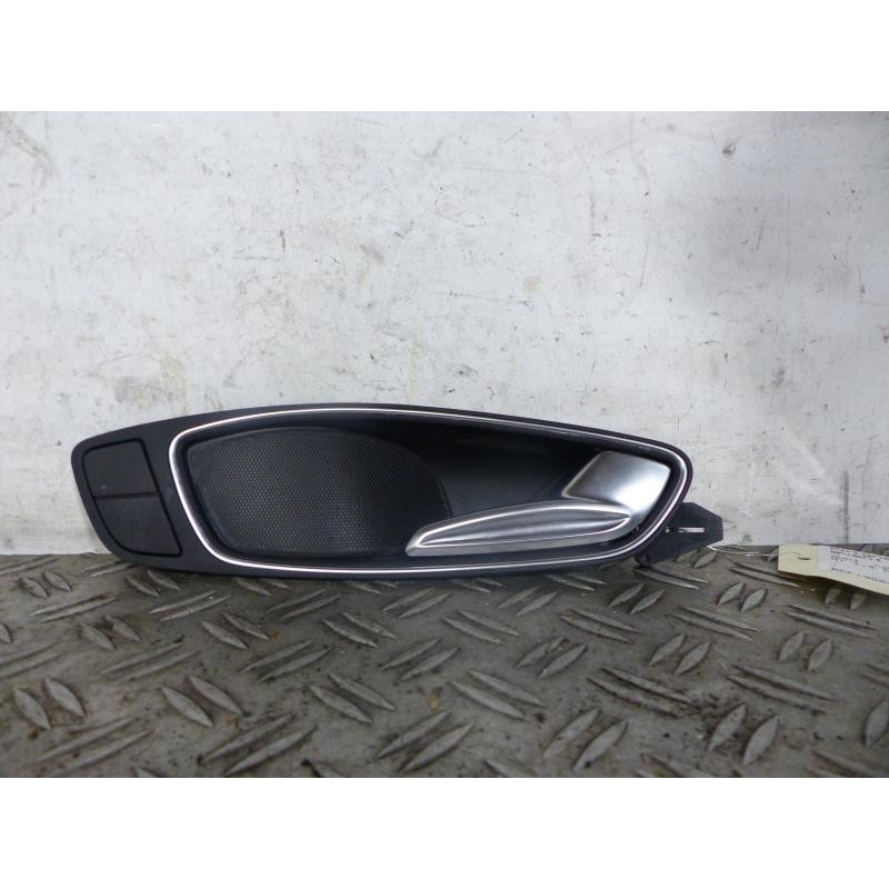 Poignee interieur avant droit AUDI A1 1 Photo n°1