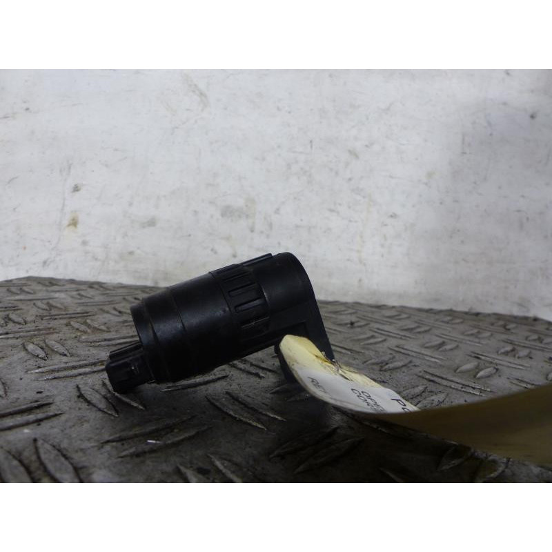 Pompe lave glace avant OPEL CORSA D Photo n°1