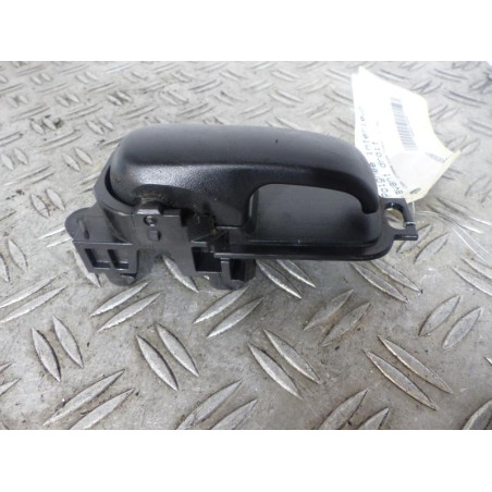Poignee interieur avant droit NISSAN NV200
