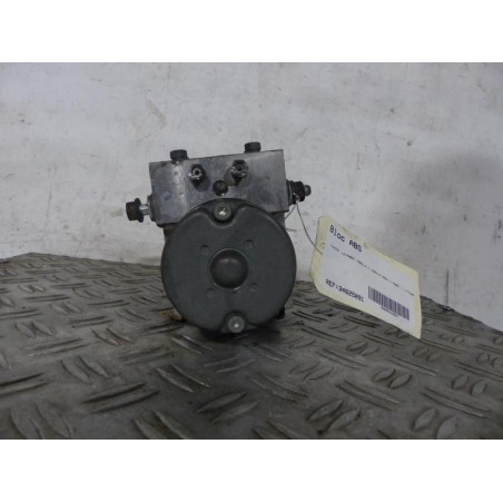 Bloc ABS (freins anti-blocage) TOYOTA COROLLA 10