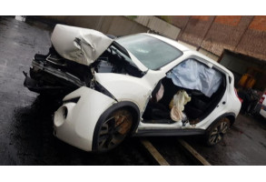 Verin de coffre NISSAN JUKE 1 Photo n°6