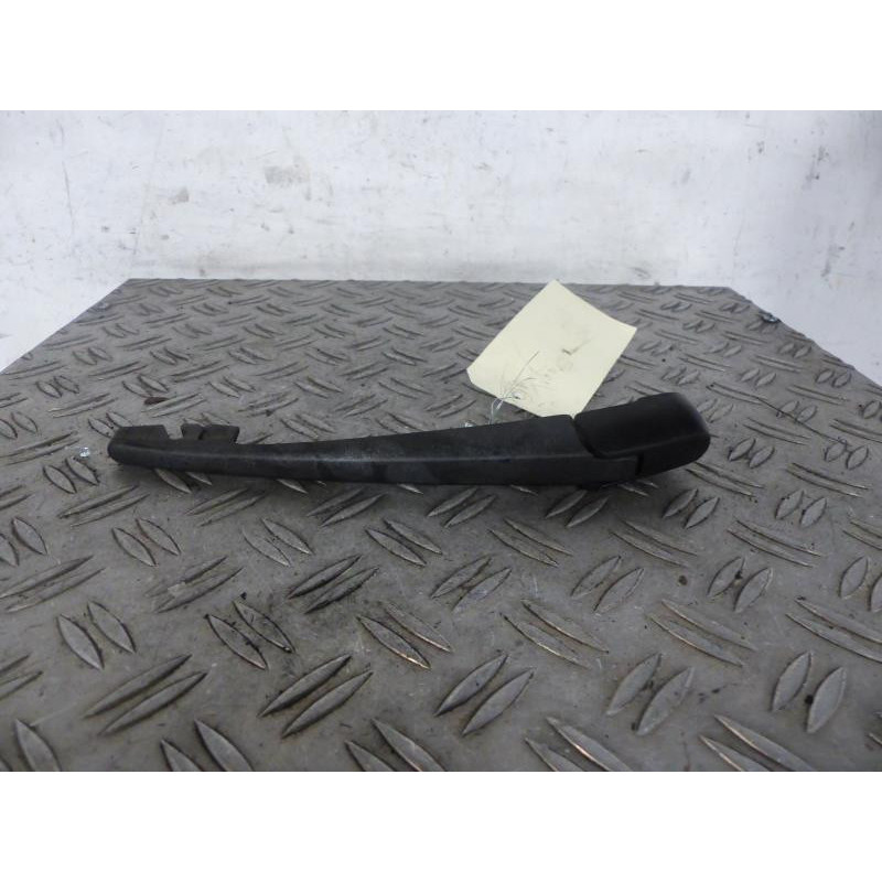 Bras essuie glace arriere SUZUKI SWIFT 3 Photo n°1