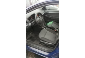 Cache moteur  OPEL ASTRA H Photo n°12