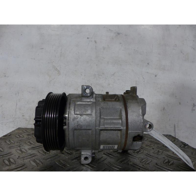 Compresseur clim OPEL CORSA D Photo n°1
