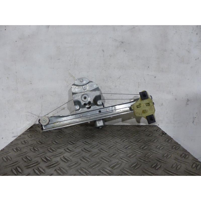 Leve vitre electrique arriere gauche RENAULT CLIO 4 Photo n°1