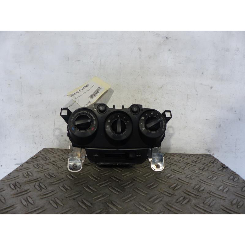 Commande chauffage MAZDA 2 2 Photo n°1