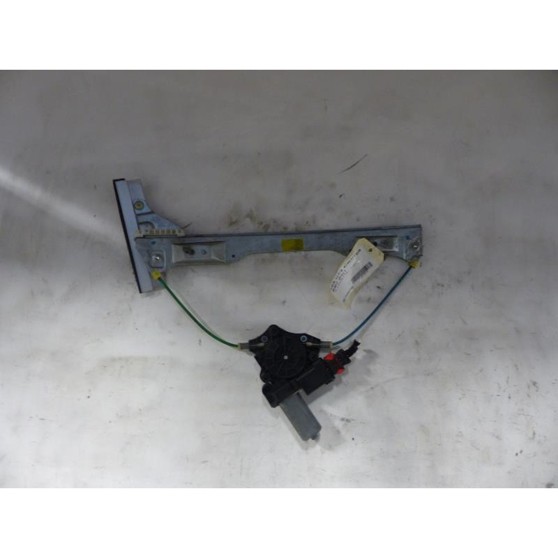 Leve vitre electrique avant droit OPEL CORSA D Photo n°1