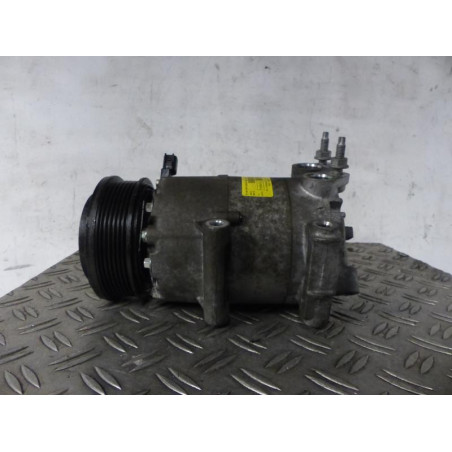 Compresseur clim FORD FIESTA 6