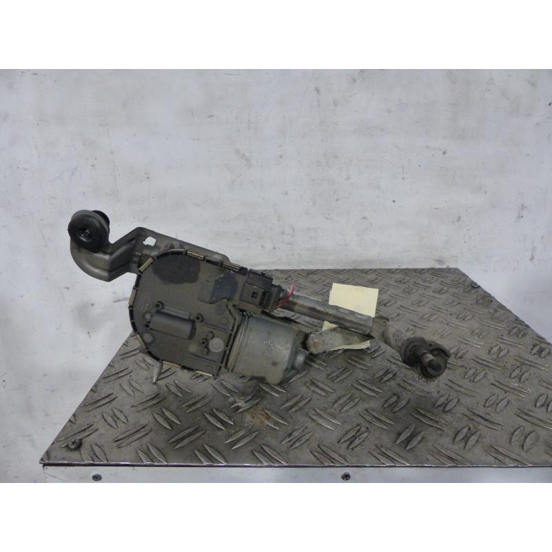 Moteur essuie glace avant droit VOLKSWAGEN GOLF PLUS Photo n°1