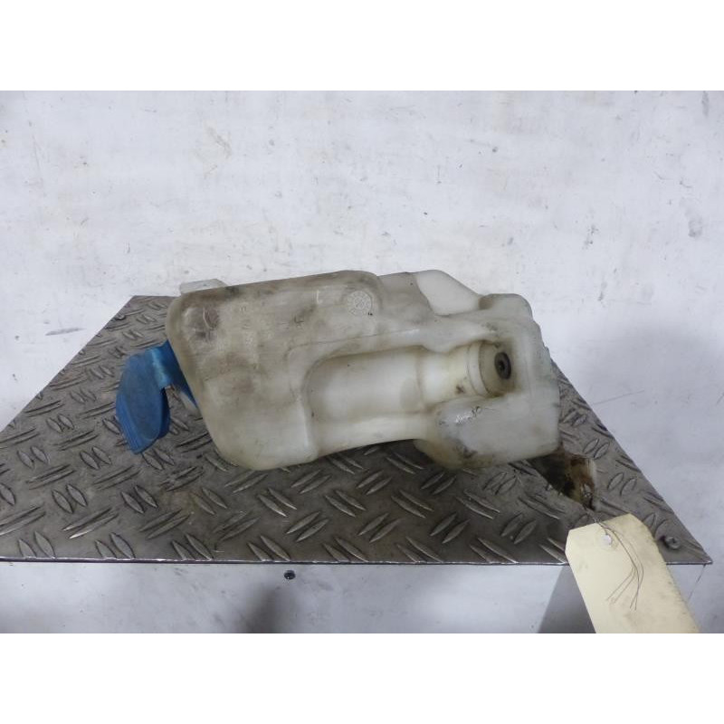 Vase de lave glace VOLKSWAGEN BORA Photo n°1