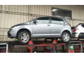 Moteur essuie glace avant gauche VOLKSWAGEN GOLF PLUS Photo n°12