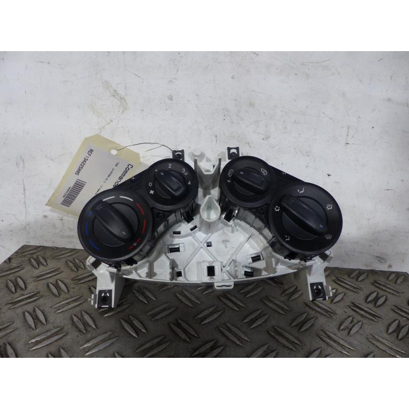 Commande chauffage FORD KA 2 Photo n°1
