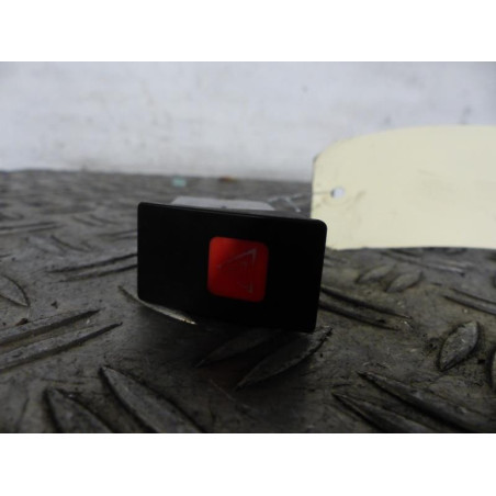 Bouton de warning HYUNDAI MATRIX